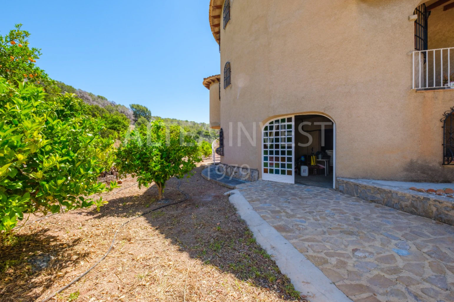 Finca śródziemnomorska z ponad 16.000 m² prywatnego terenu w wyjątkowym naturalnym otoczeniu Altei