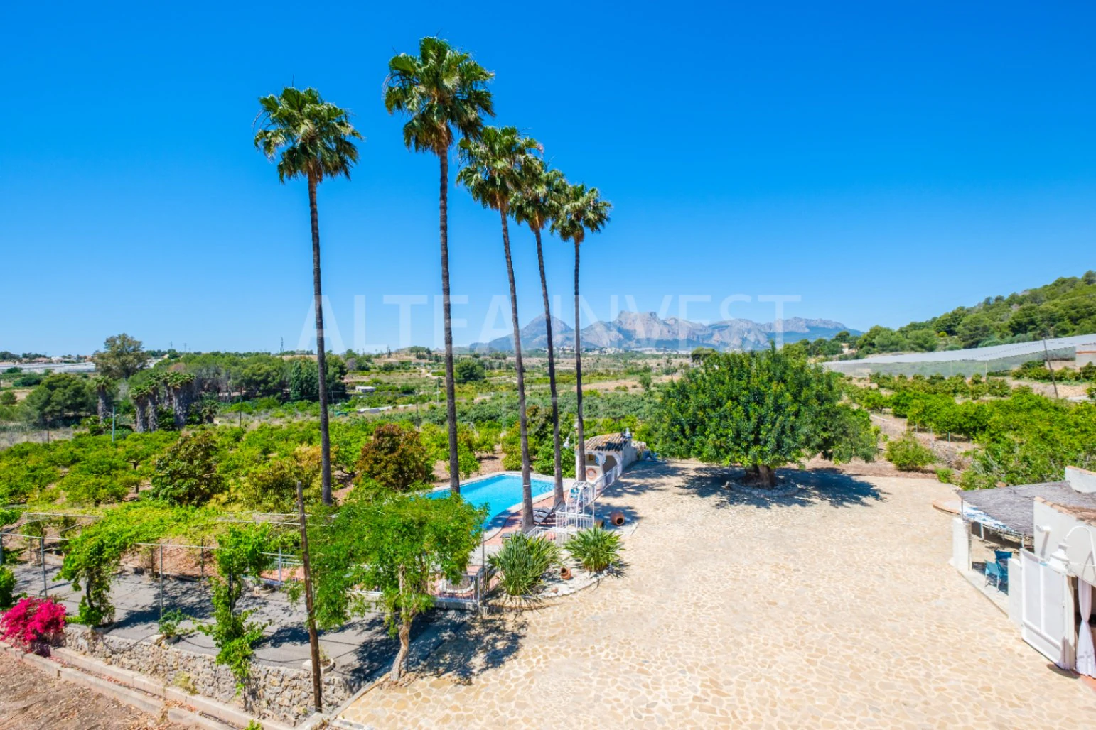 1557 - Mediterranean Estate with Over 16,000 m² of Private Land in a Unique Natural Setting of Altea