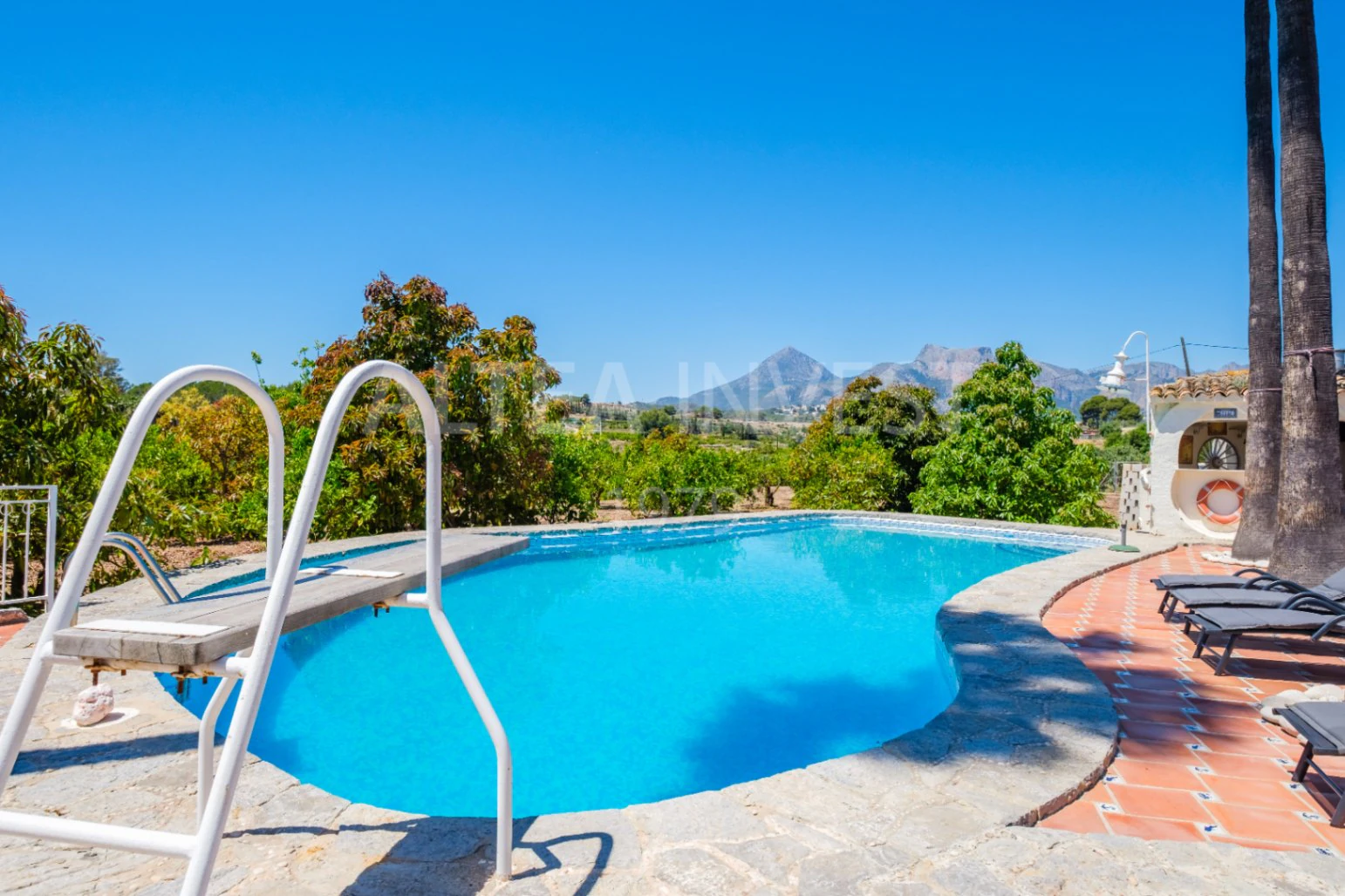 1557 - Mediterranean Estate with Over 16,000 m² of Private Land in a Unique Natural Setting of Altea