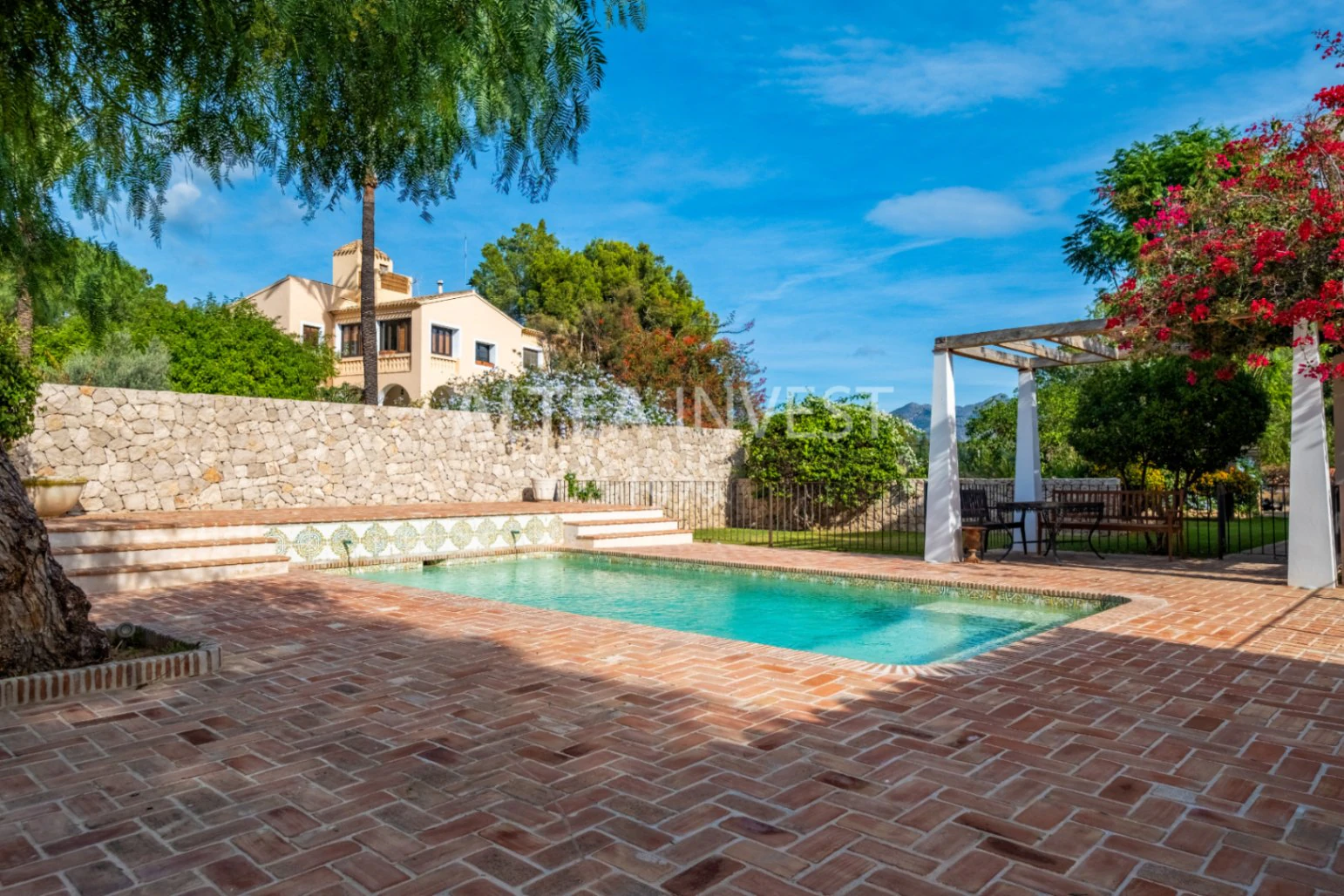 1465 - Villa “La Huerta” : Esencia mediterránea y serenidad en el corazón de Alfaz Del Pí