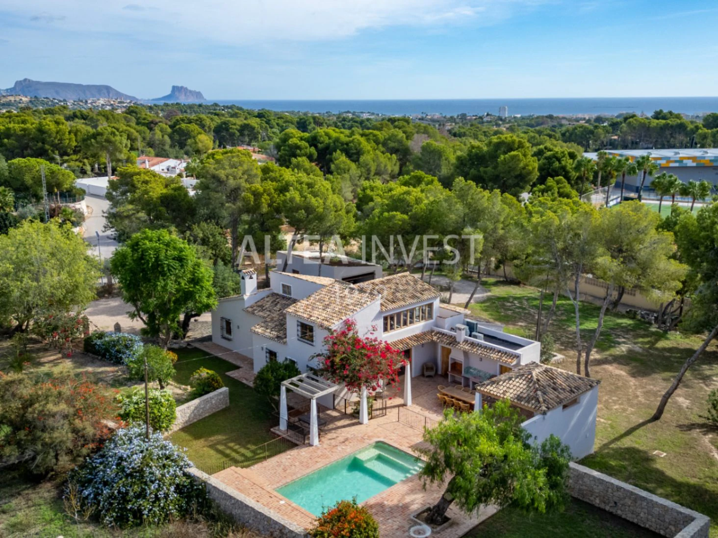 1465 - Villa “La Huerta” : Esencia mediterránea y serenidad en el corazón de Alfaz Del Pí