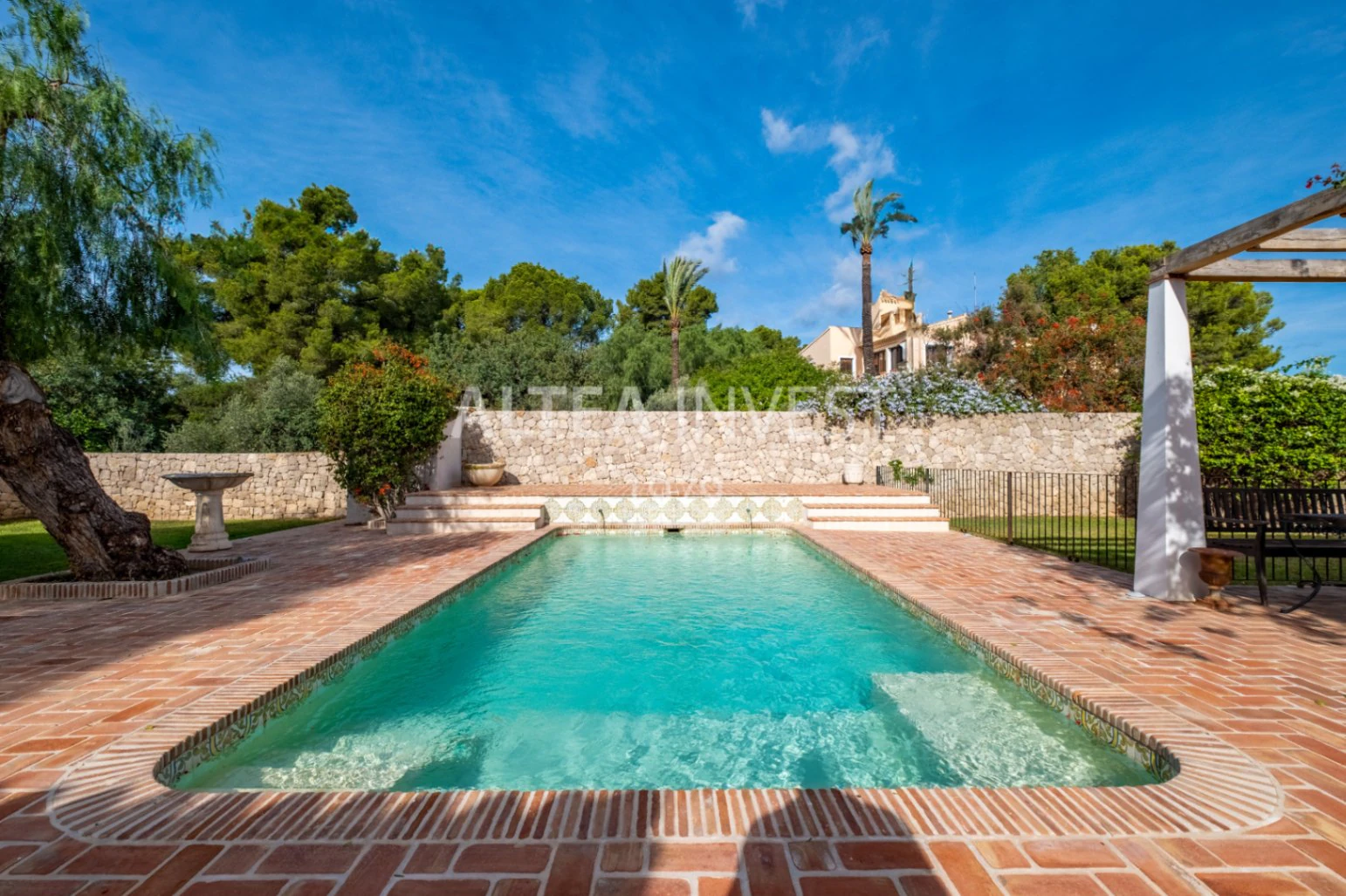 1465 - Villa “La Huerta” : Esencia mediterránea y serenidad en el corazón de Alfaz Del Pí