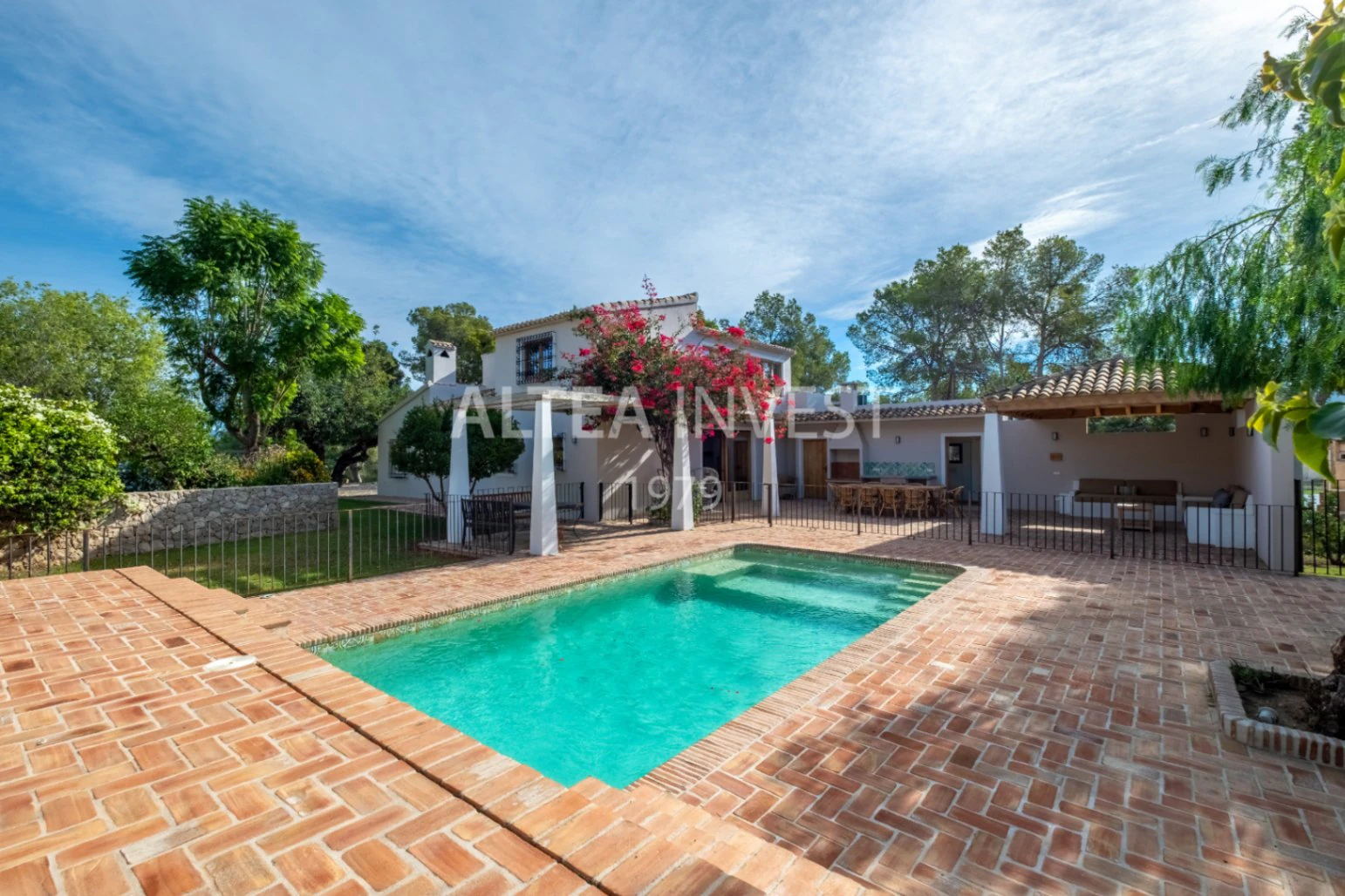 1465 - Villa “La Huerta” : Esencia mediterránea y serenidad en el corazón de Alfaz Del Pí