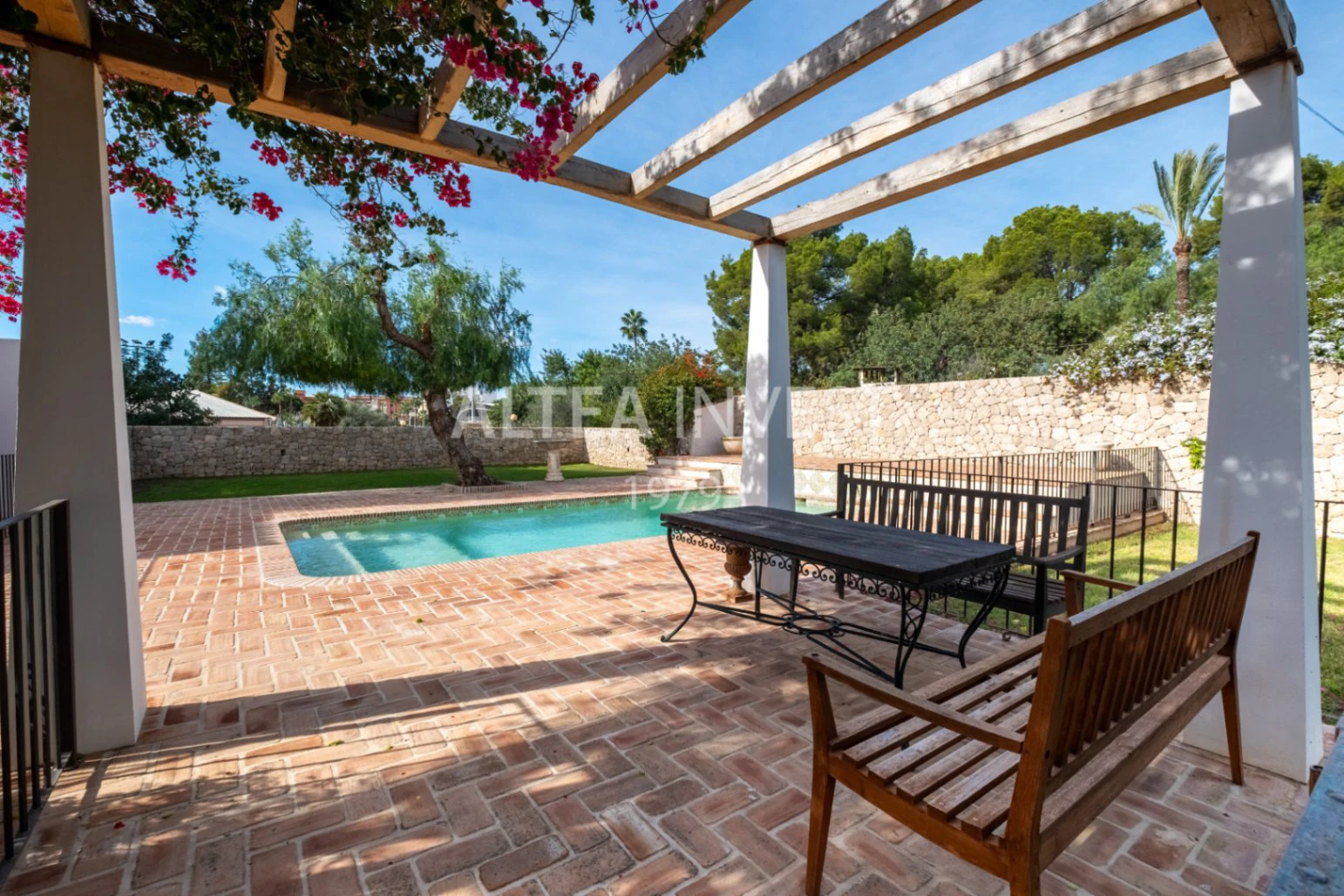 1465 - Villa “La Huerta” : Esencia mediterránea y serenidad en el corazón de Alfaz Del Pí