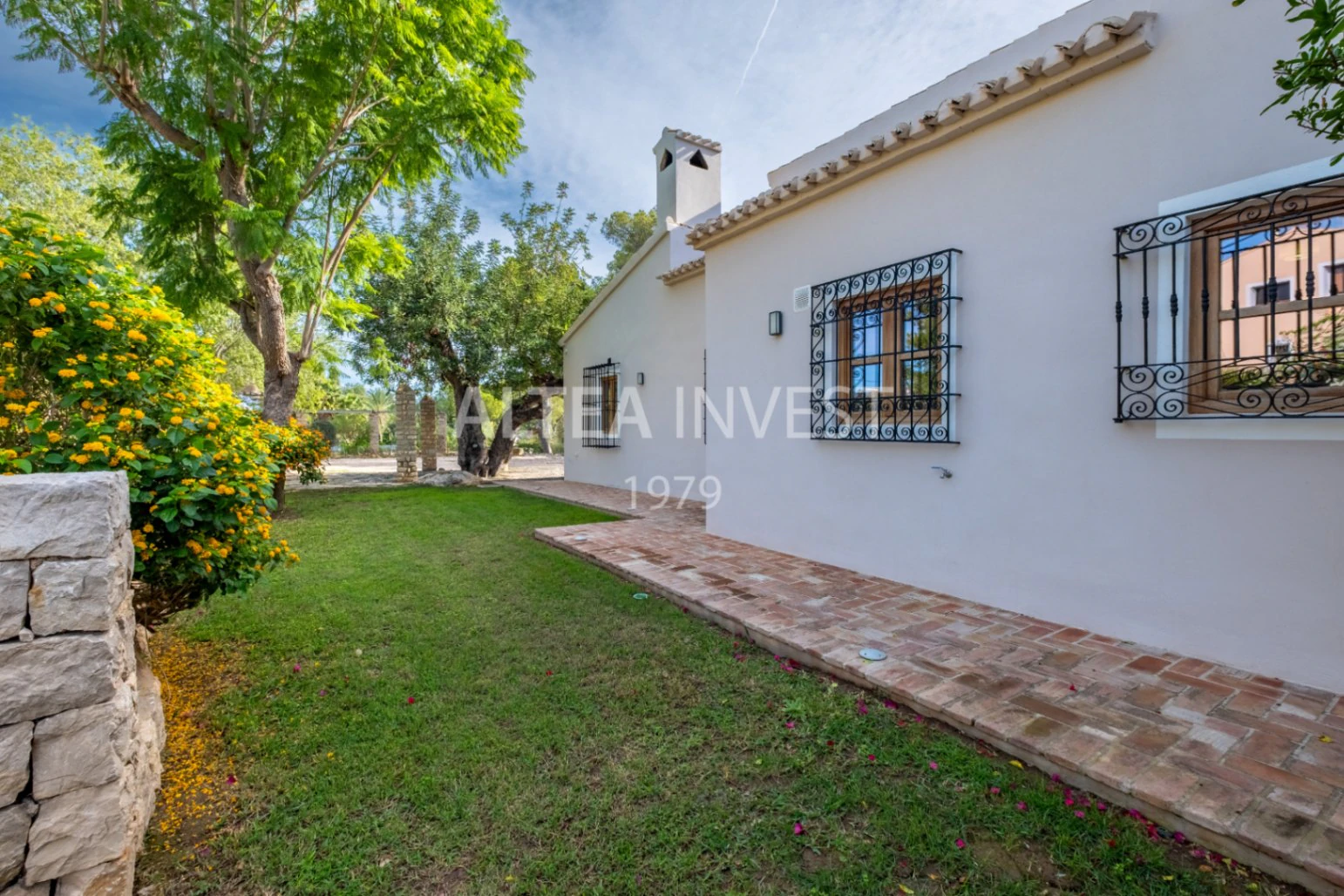 1465 - Villa “La Huerta” : Esencia mediterránea y serenidad en el corazón de Alfaz Del Pí