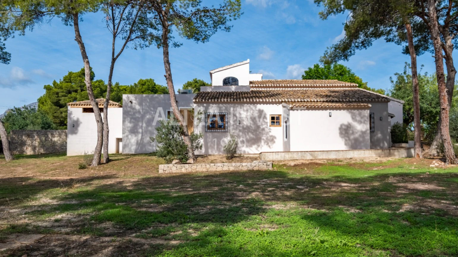 1465 - Villa “La Huerta” : Esencia mediterránea y serenidad en el corazón de Alfaz Del Pí