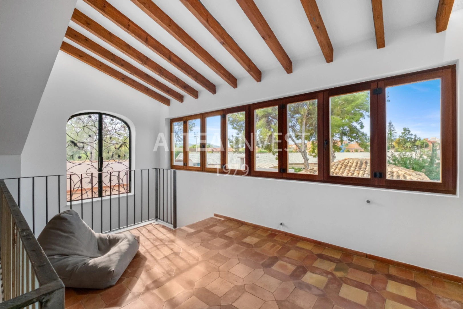 1465 - Villa “La Huerta” : Esencia mediterránea y serenidad en el corazón de Alfaz Del Pí