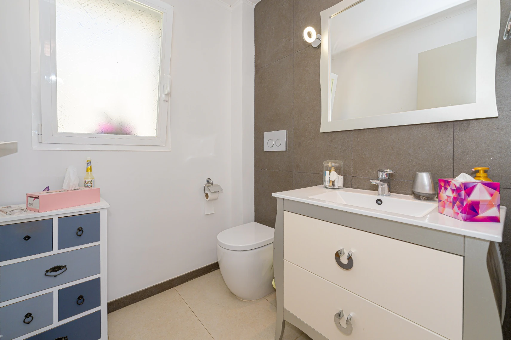 1559 - Villa Mediterránea Contemporánea Reformada con Vistas Panorámicas en una Ubicación Privilegiada de Altea