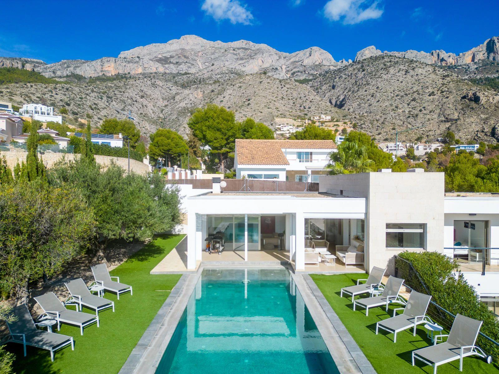 Stunning modern style villa with sea views
