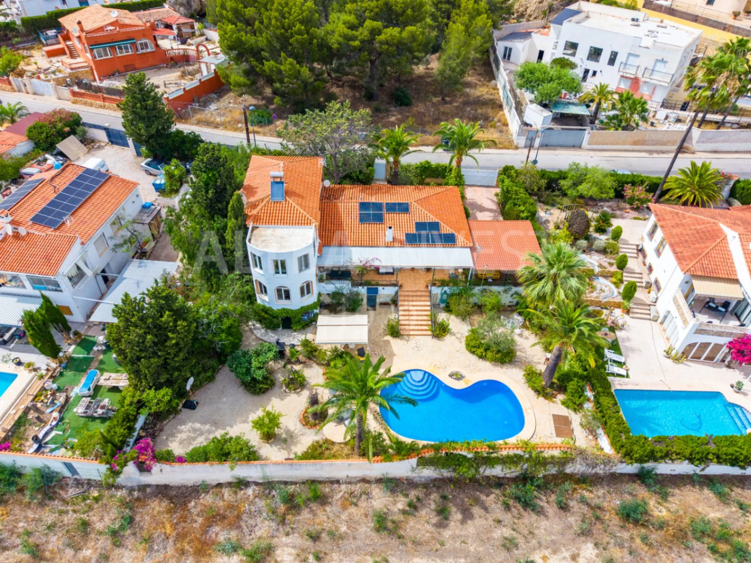 Traditional style villa with sea and mountain views in Alfaz del Pi