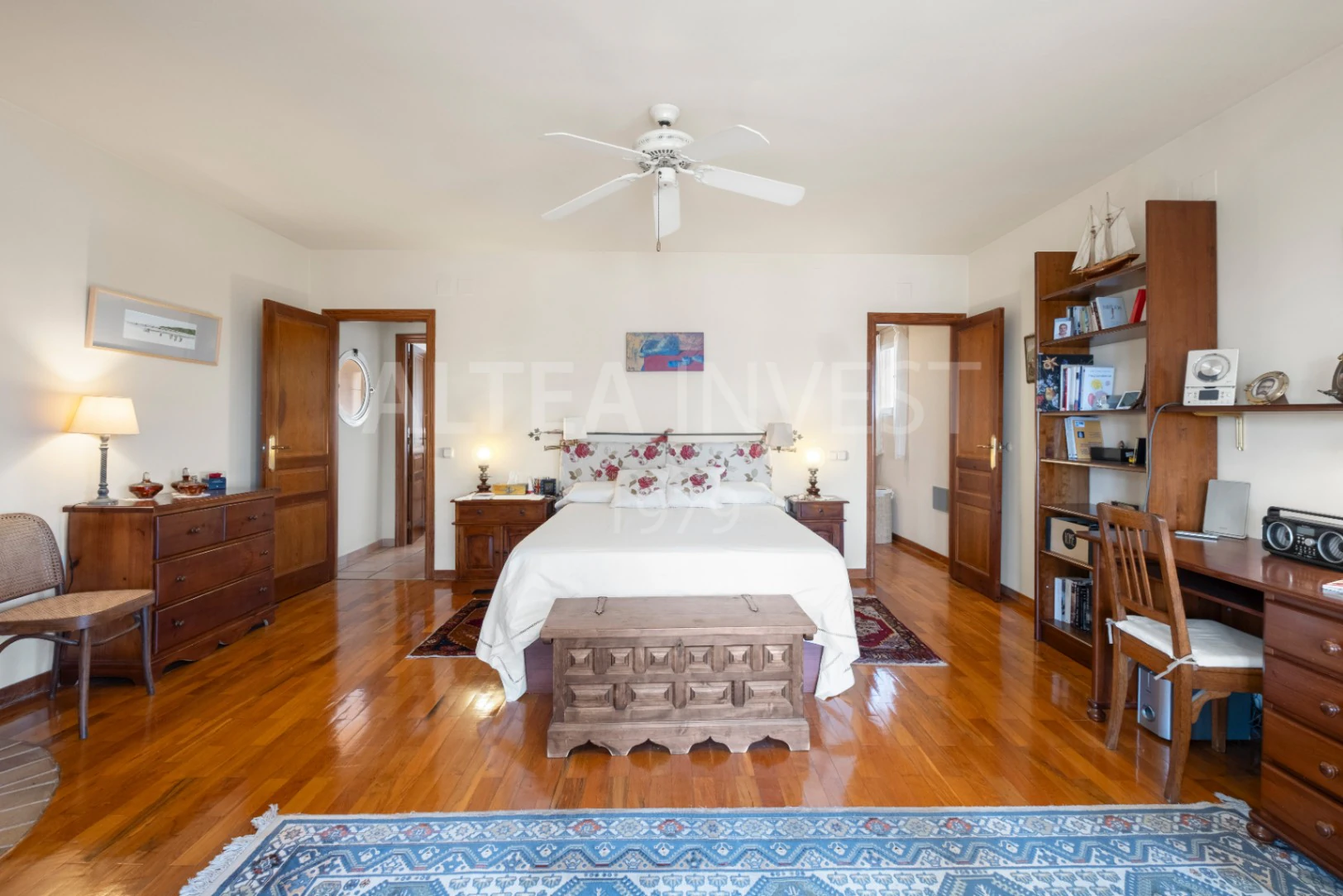 Traditional style villa with sea and mountain views in Alfaz del Pi