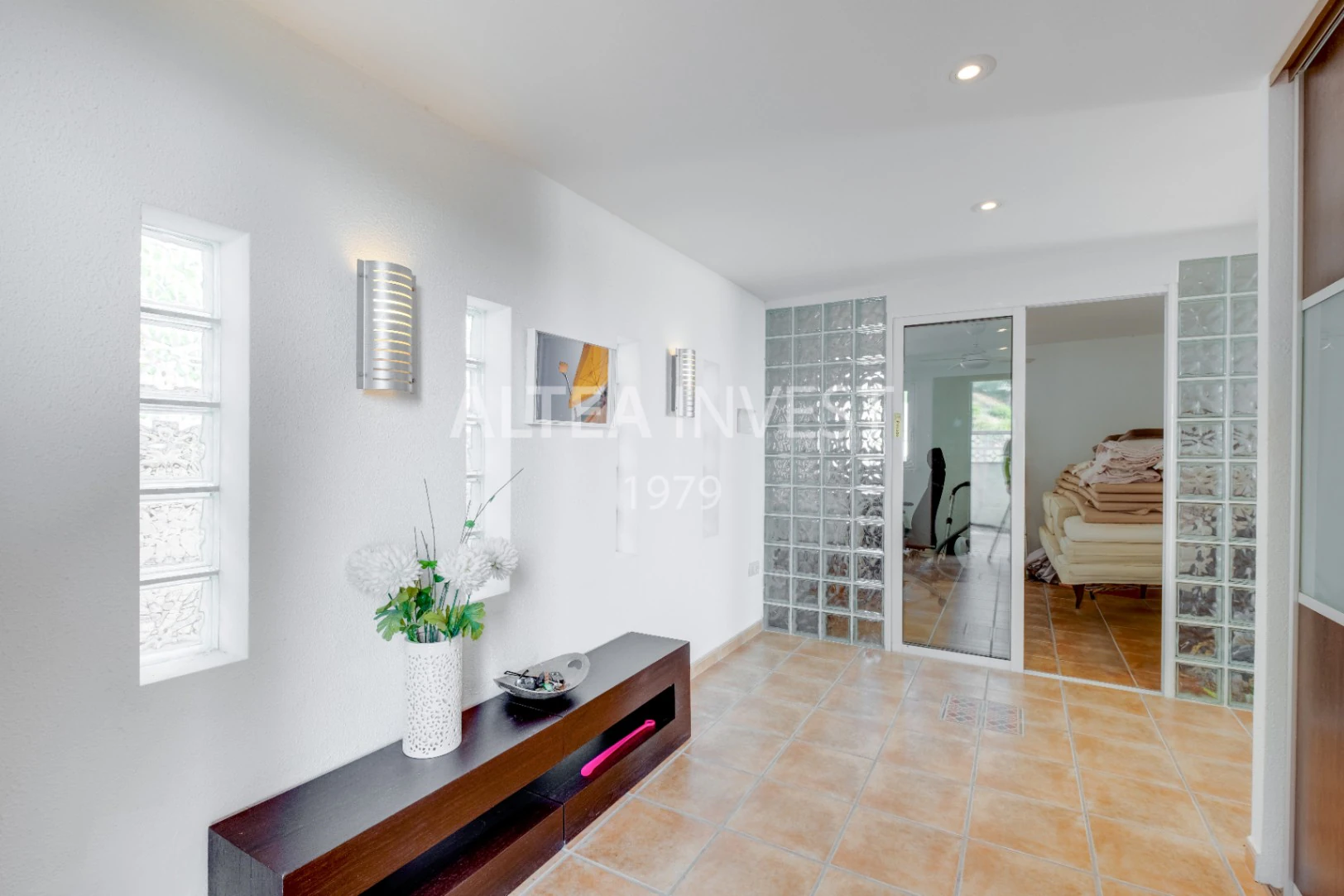 Charming Mediterranean Villa with Sea Views and Space to Enjoy