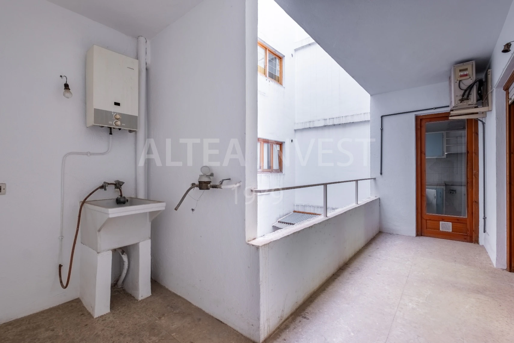 Appartement au centre d'Altea, à 150 mètres de la mer : Grande opportunité de rénovation (Rendu)