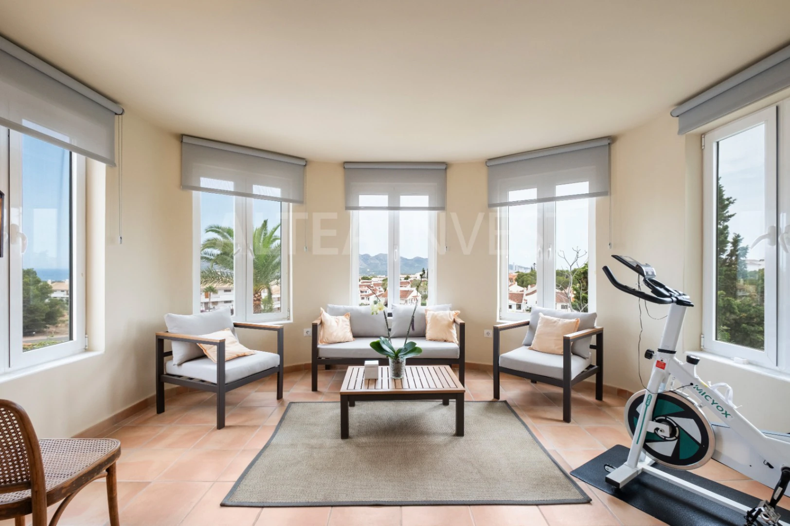 Traditional style villa with sea and mountain views in Alfaz del Pi