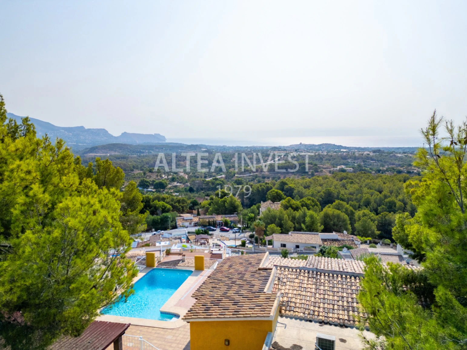 Charming Mediterranean Villa with Sea Views and Space to Enjoy