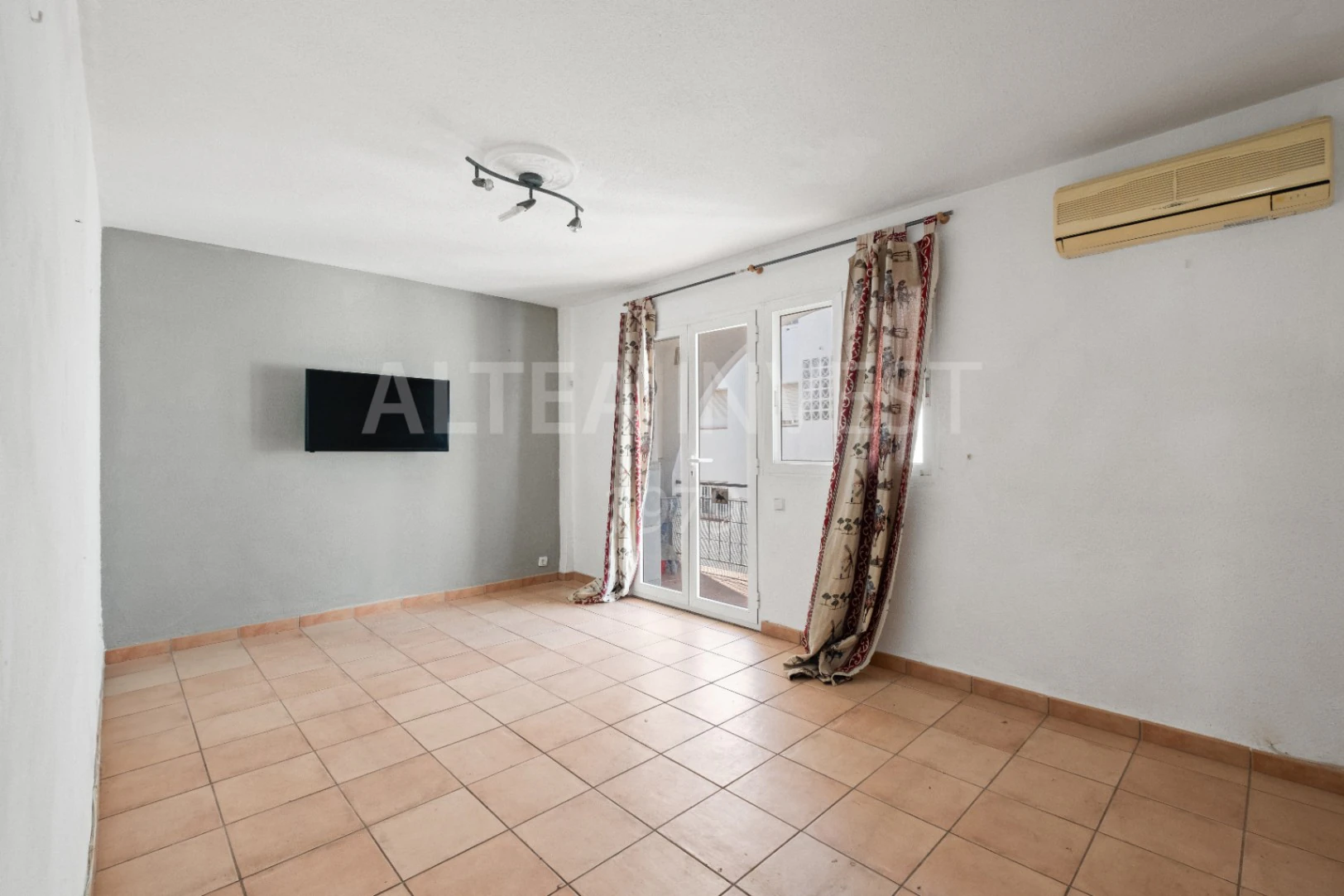1511 - Apartment in the Center of Altea 150 Meters from the Sea