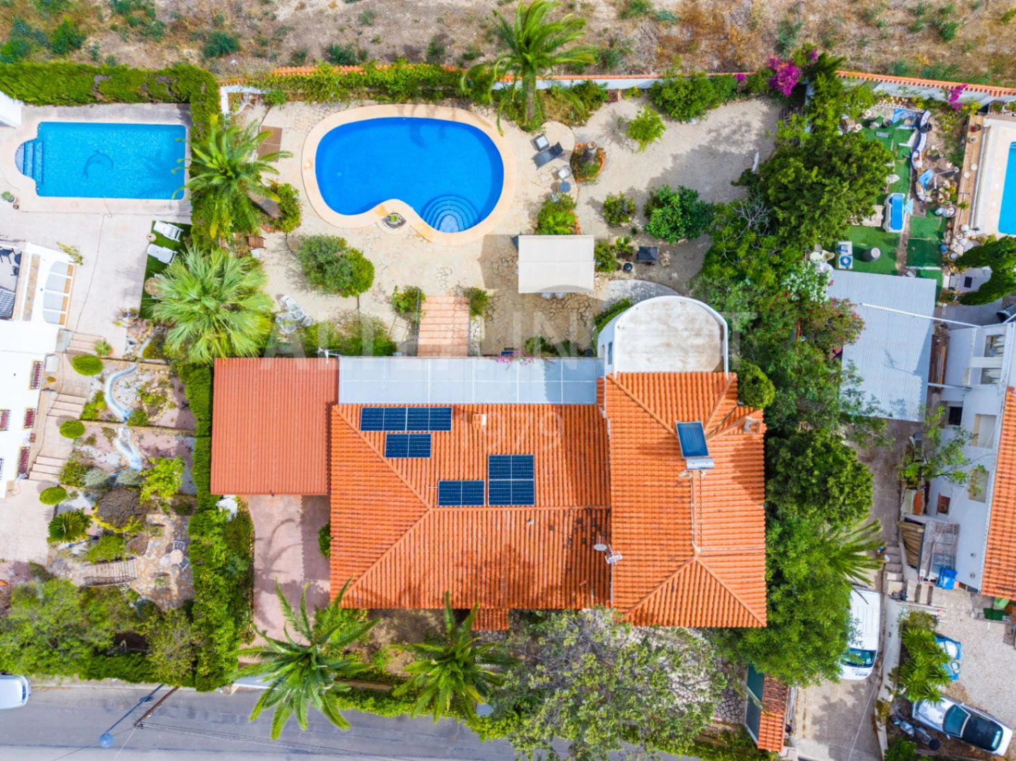 Traditional style villa with sea and mountain views in Alfaz del Pi