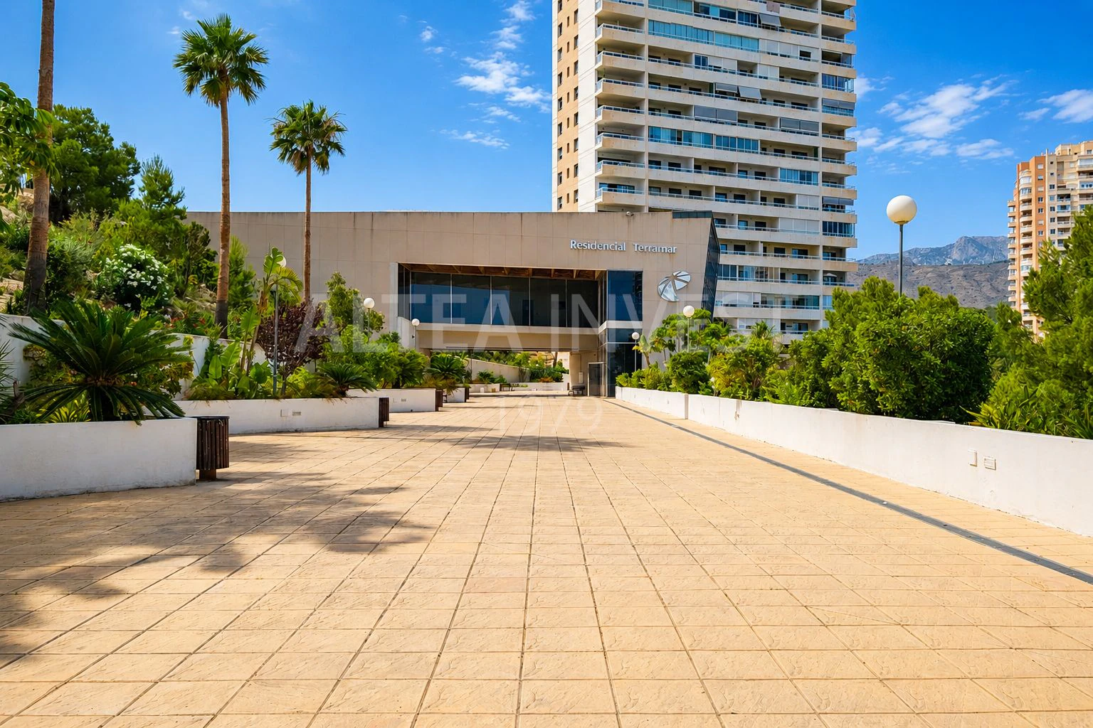Charming refurbished apartment with panoramic views in Playa de Poniente