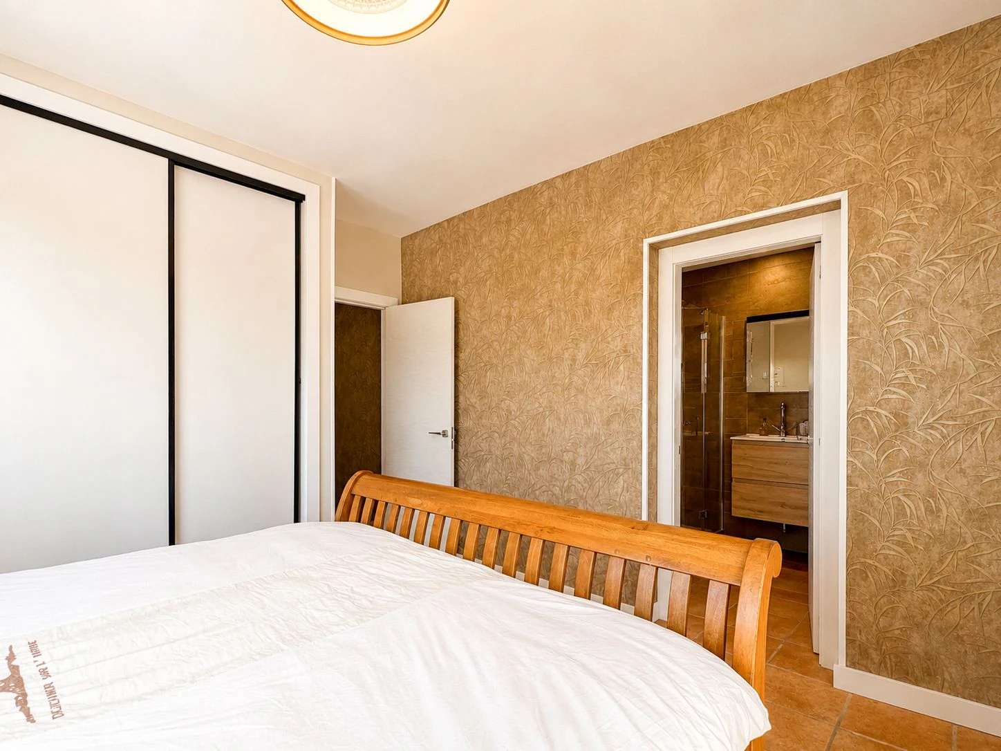 Mediterranean Villa with Sea and Mountain Views in an Exclusive Residential Area of Altea