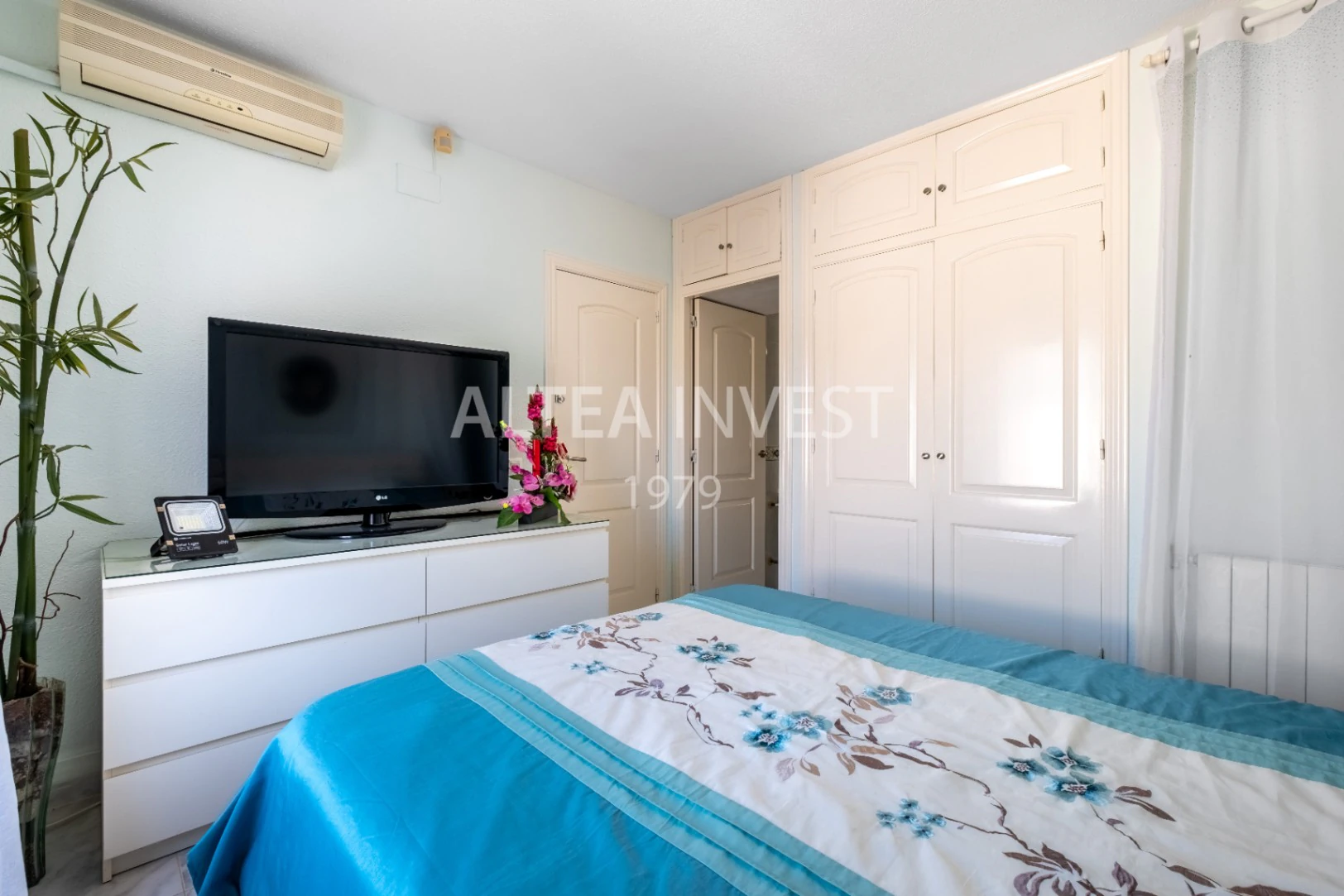 1457 - Cosy Mediterranean villa with spectacular views of Altea Bay