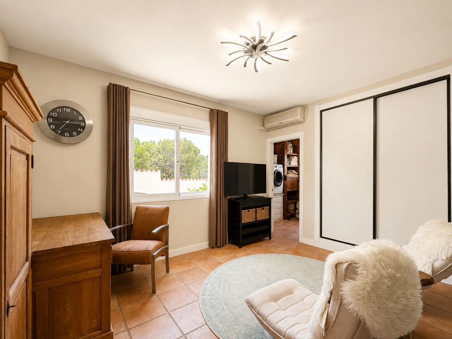 Mediterranean Villa with Sea and Mountain Views in an Exclusive Residential Area of Altea