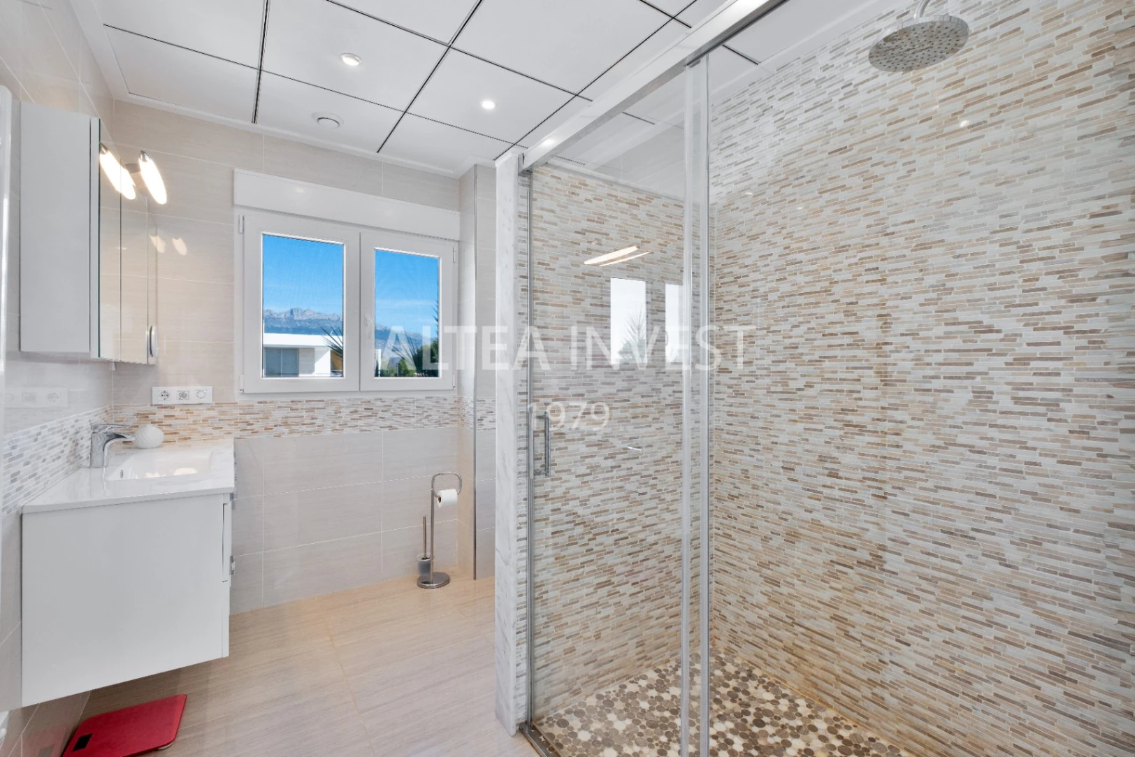 1475 - Elegant and Modern Villa with Panoramic Views of the Mediterranean Sea