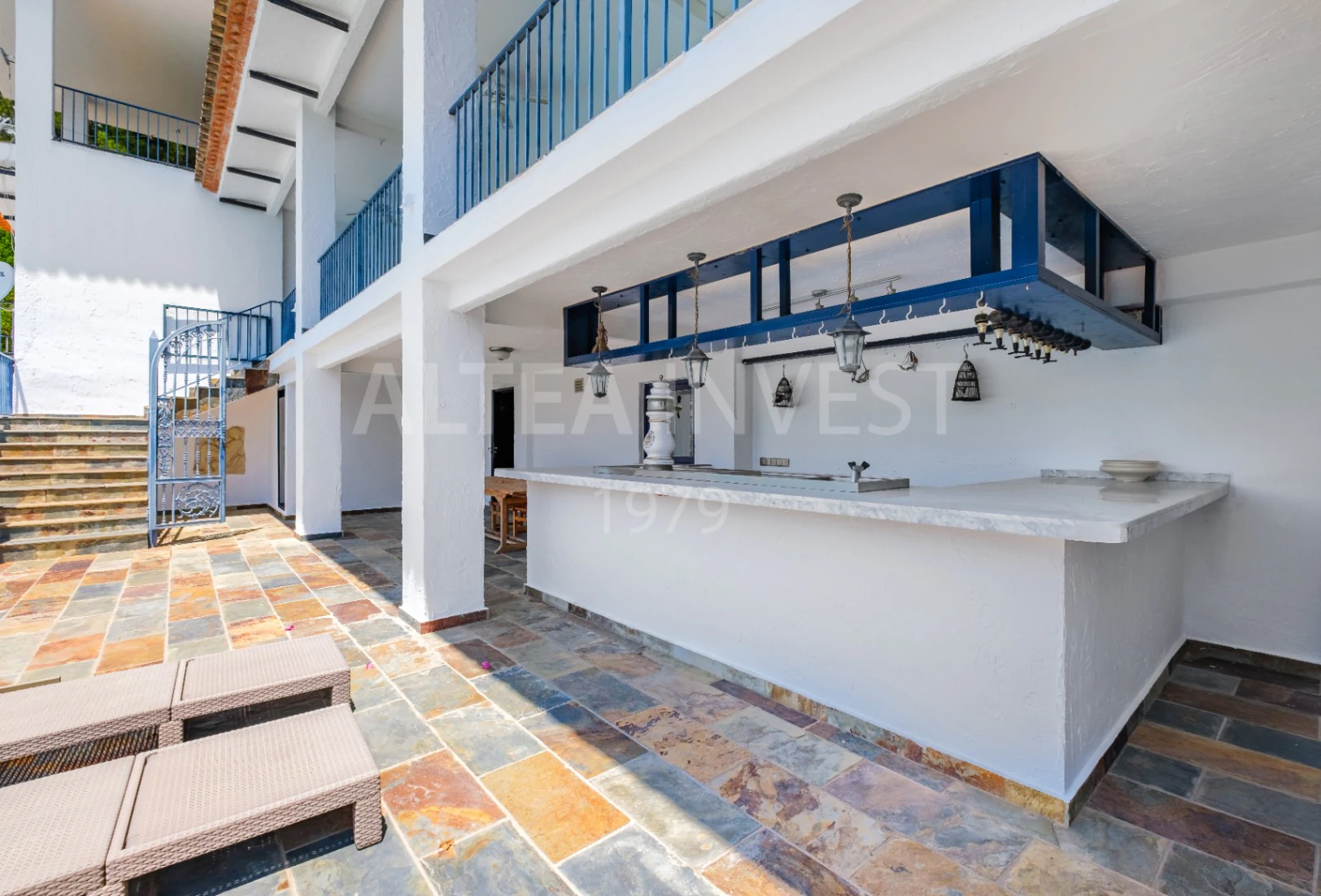 1563 - Exklusive Villa mit großem Grundstück und Panoramablick