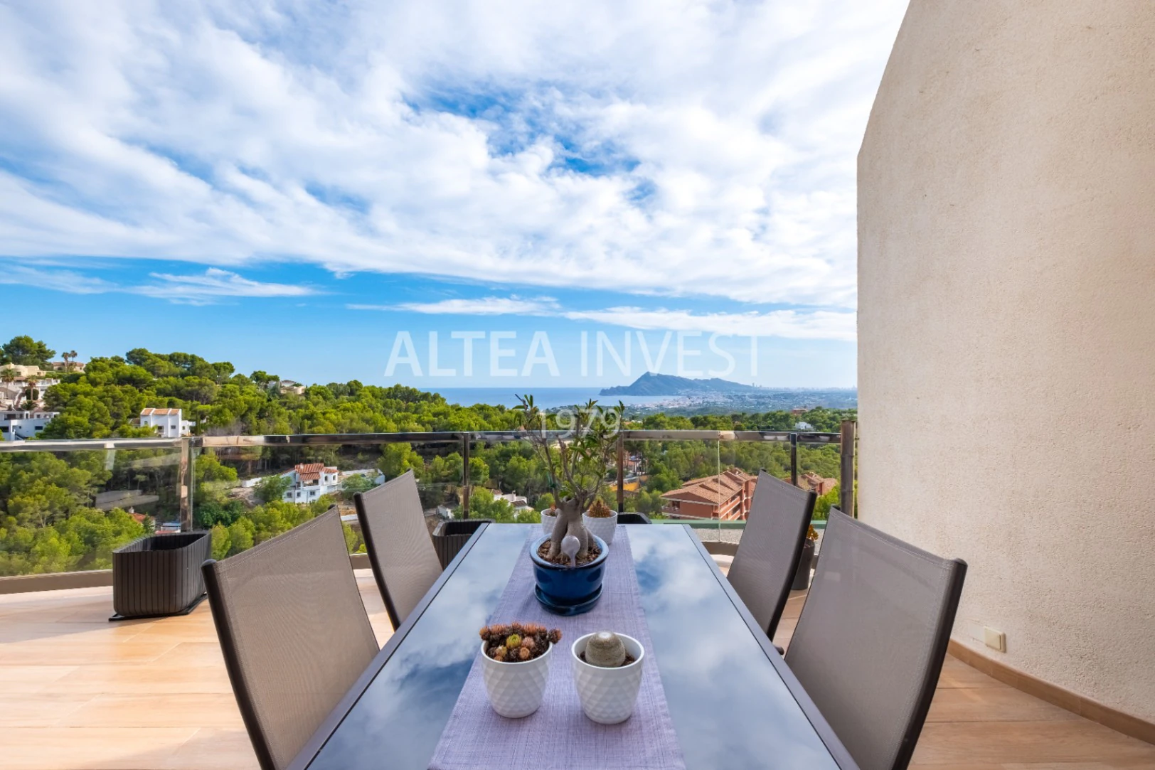 1451 - Dachgeschoss-Duplex mit großem Solarium, Jacuzzi und unvergleichlichem Ausblick