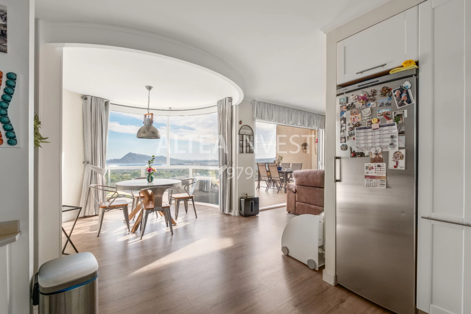 1451 - Dachgeschoss-Duplex mit großem Solarium, Jacuzzi und unvergleichlichem Ausblick