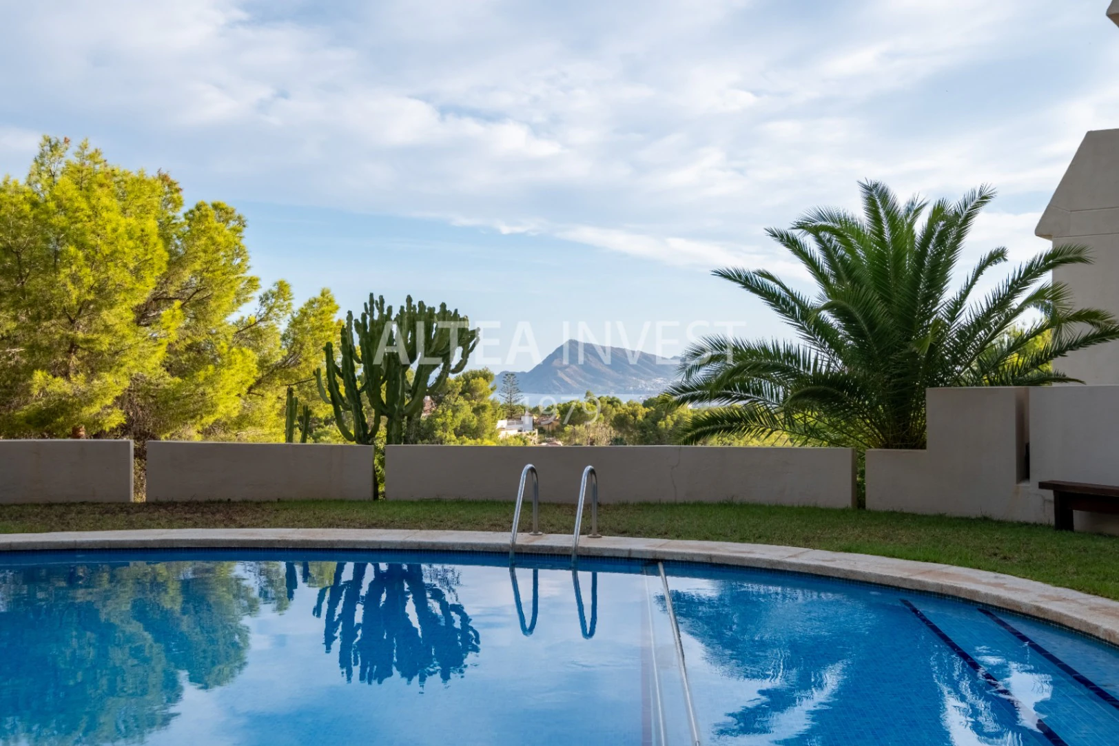 1451 - Dachgeschoss-Duplex mit großem Solarium, Jacuzzi und unvergleichlichem Ausblick
