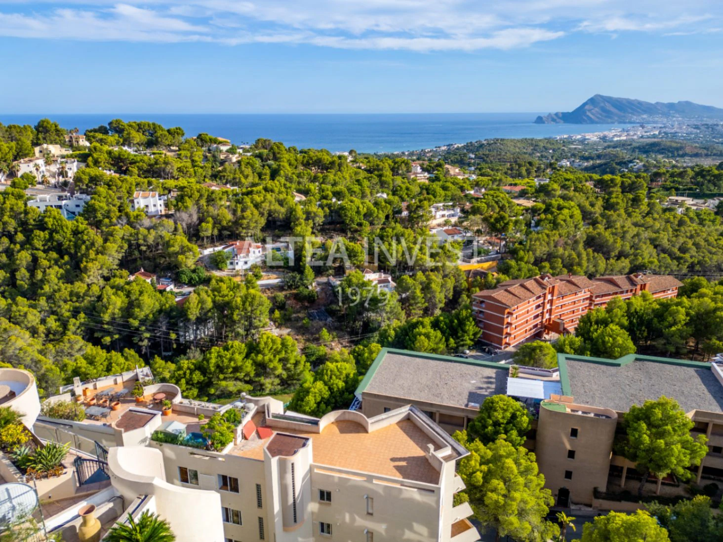 1451 - Dachgeschoss-Duplex mit großem Solarium, Jacuzzi und unvergleichlichem Ausblick