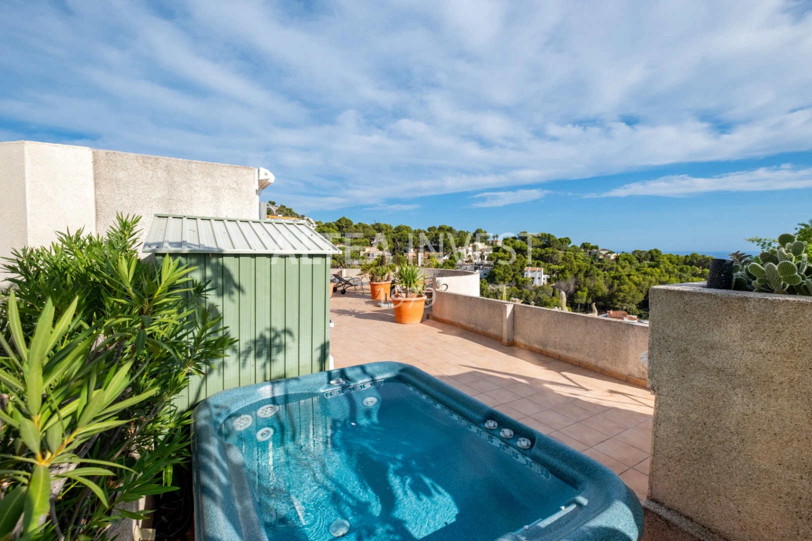 1451 - Dachgeschoss-Duplex mit großem Solarium, Jacuzzi und unvergleichlichem Ausblick