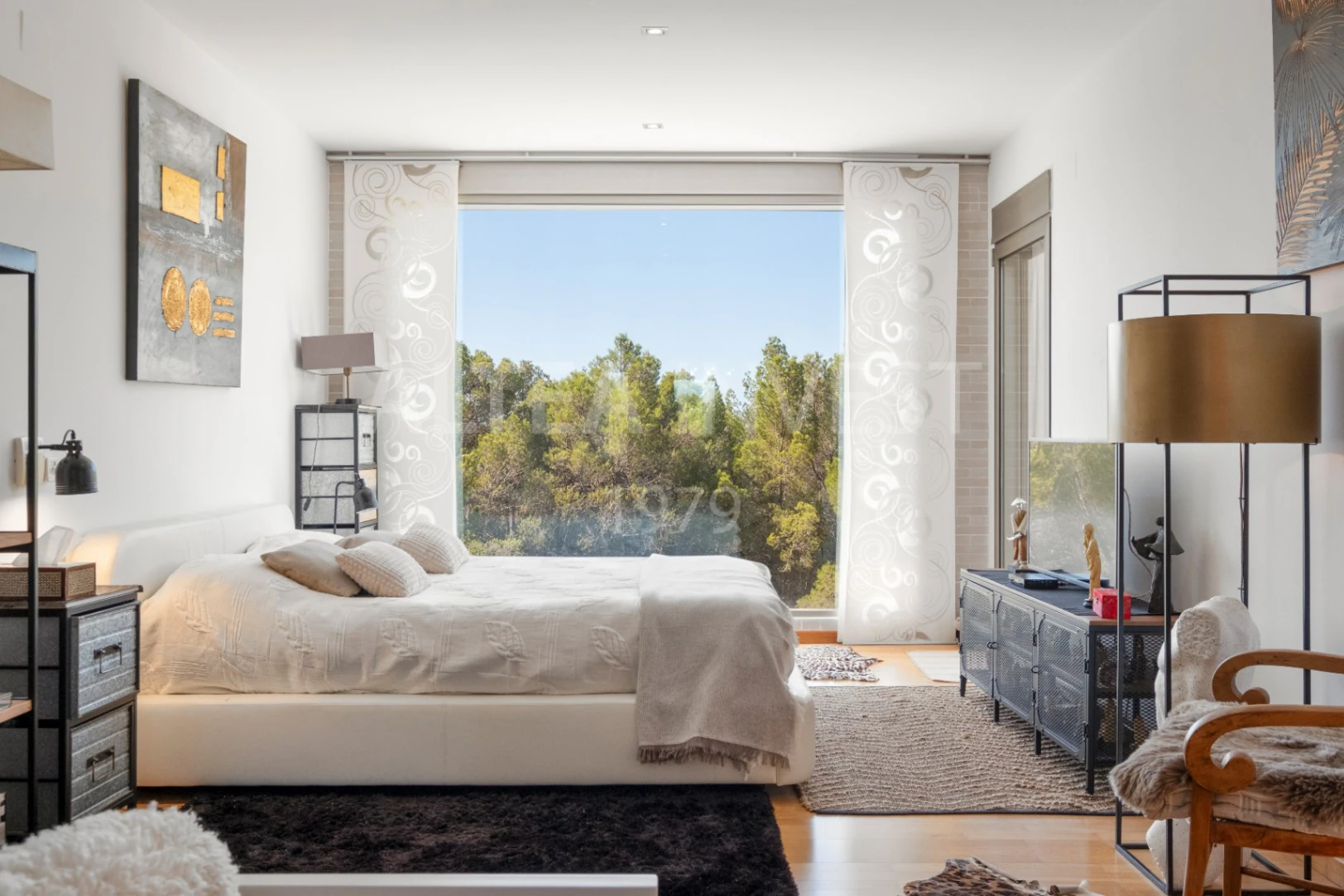 1569 - Exclusiva Villa Contemporánea con Amplio Semisótano y Vistas a la Sierra de Bernia en Altea