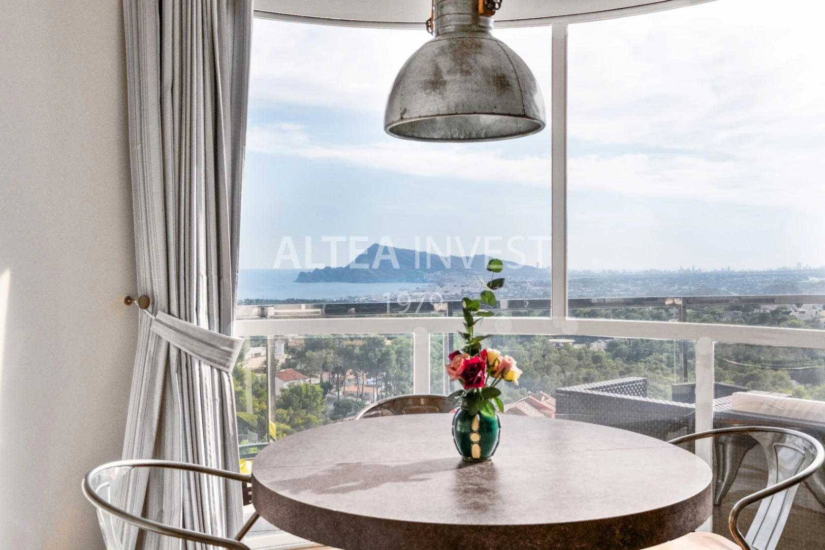 1451 - Dachgeschoss-Duplex mit großem Solarium, Jacuzzi und unvergleichlichem Ausblick