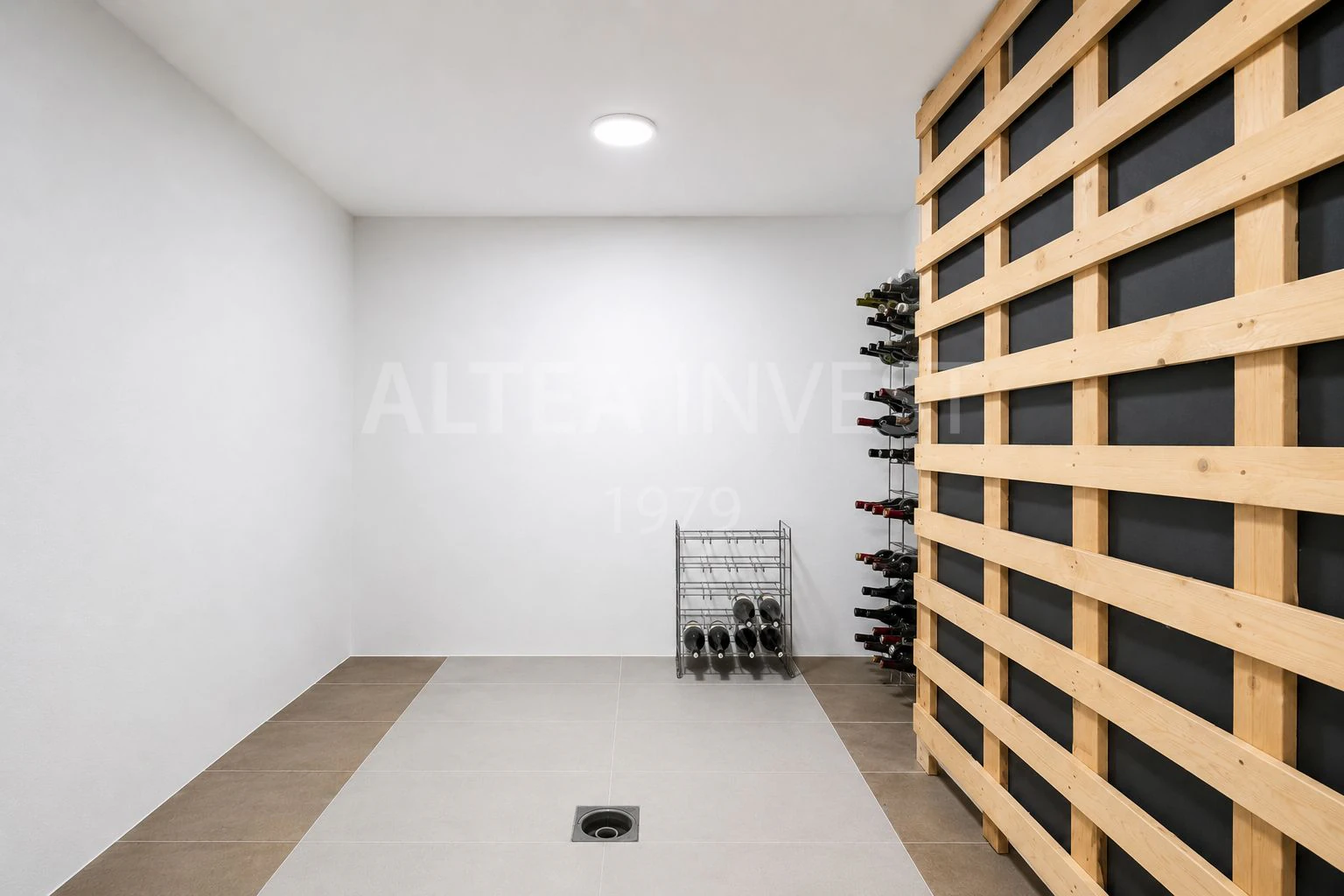1569 - Exclusiva Villa Contemporánea con Amplio Semisótano y Vistas a la Sierra de Bernia en Altea