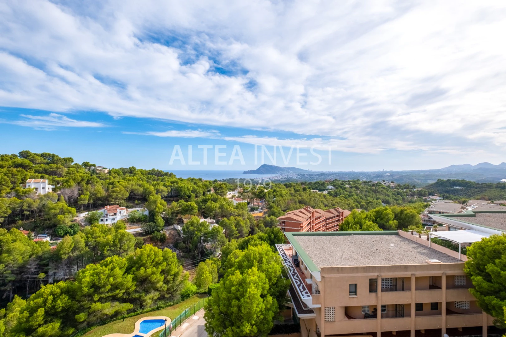 1451 - Dachgeschoss-Duplex mit großem Solarium, Jacuzzi und unvergleichlichem Ausblick
