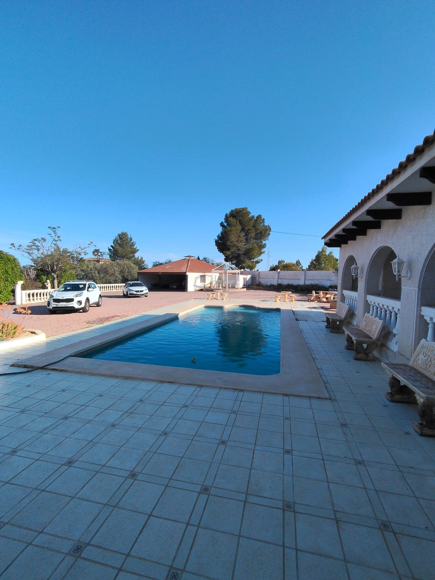 FINCA EXCLUSIVA CON ALTO POTENCIAL EN La Nucía