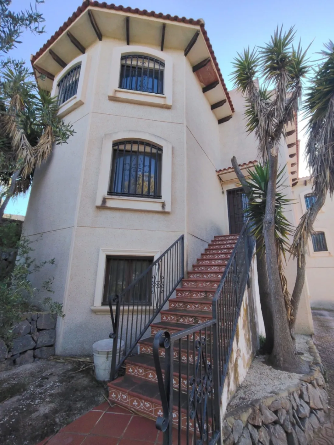FINCA EXCLUSIVA CON ALTO POTENCIAL EN La Nucía