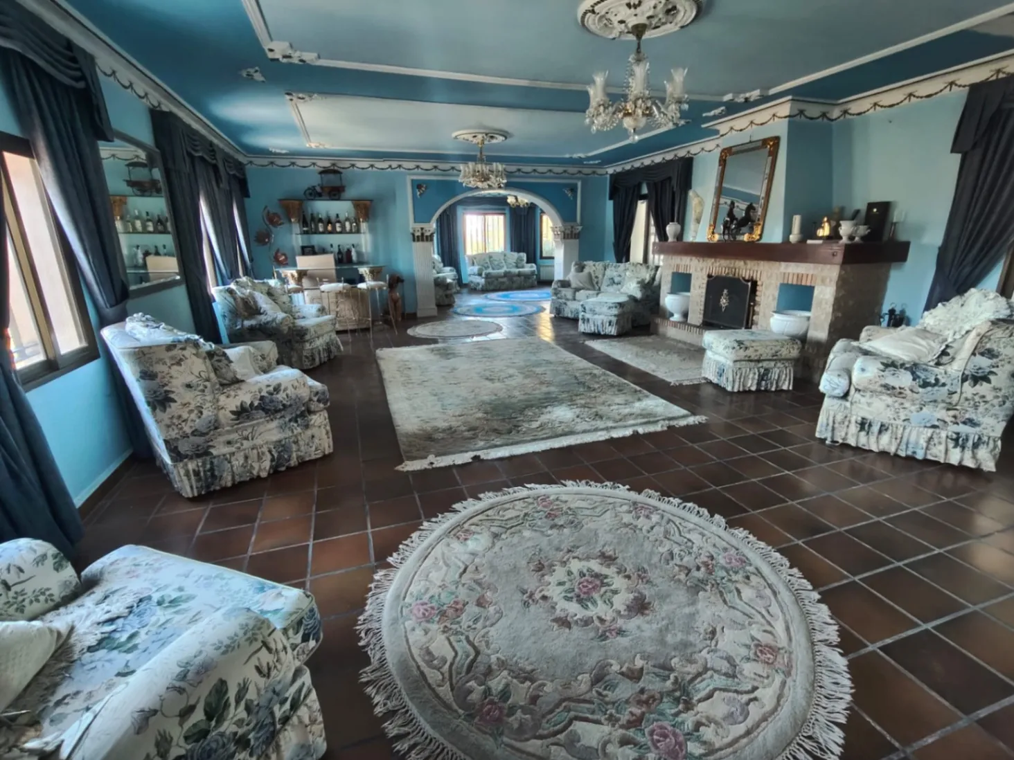 FINCA EXCLUSIVA CON ALTO POTENCIAL EN La Nucía
