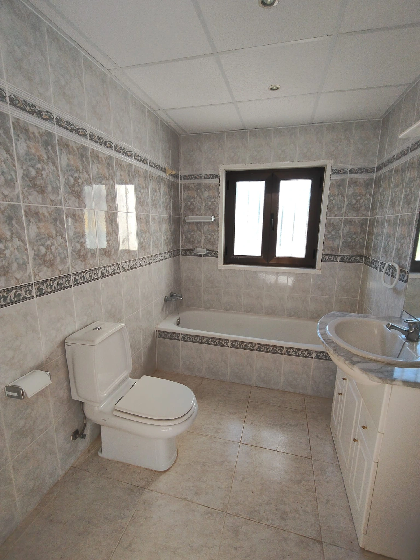 FINCA EXCLUSIVA CON ALTO POTENCIAL EN La Nucía