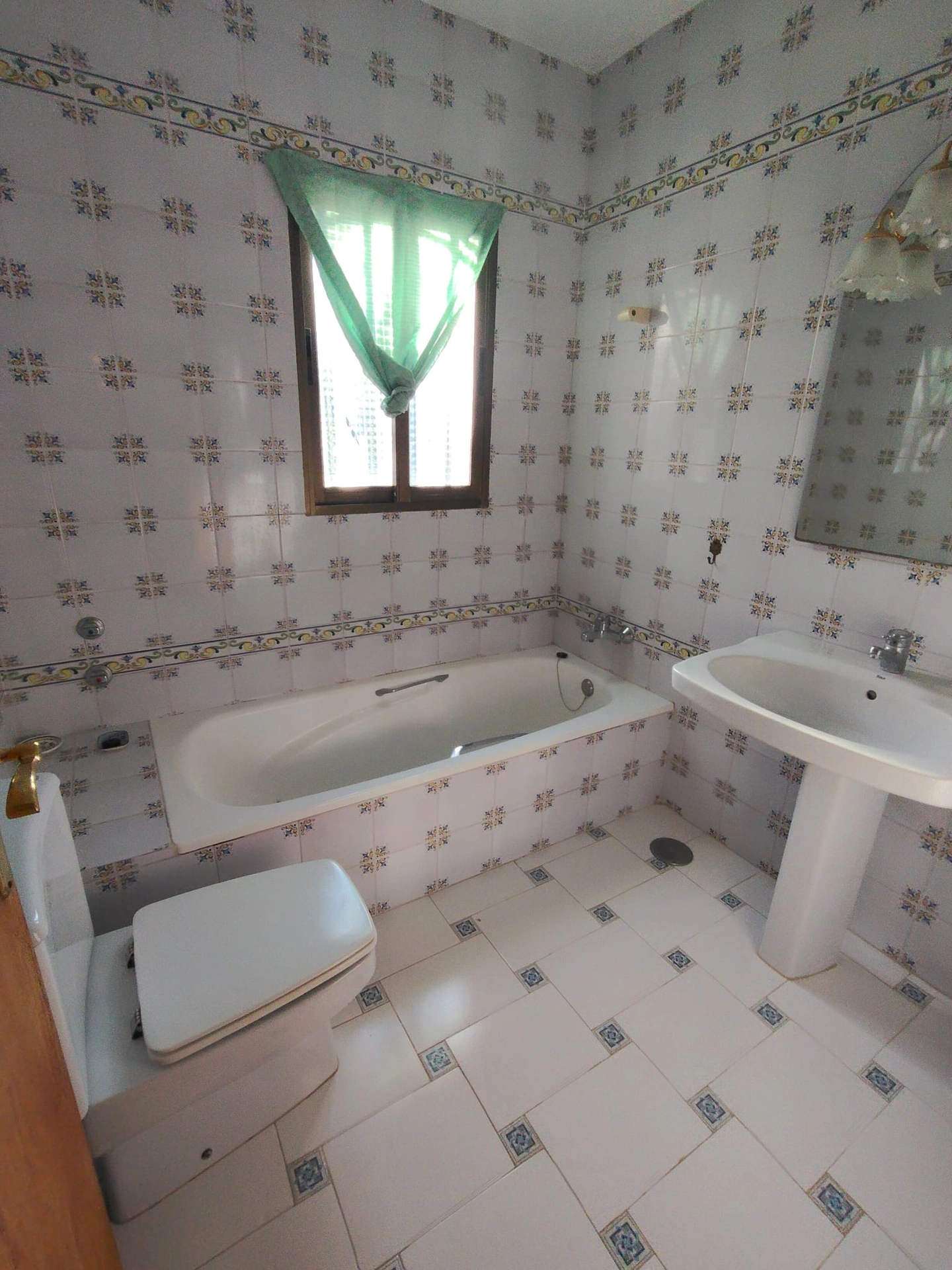 FINCA EXCLUSIVA CON ALTO POTENCIAL EN La Nucía