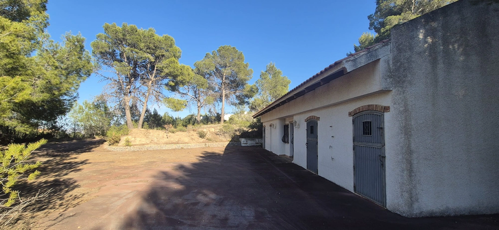 FINCA EXCLUSIVA CON ALTO POTENCIAL EN La Nucía