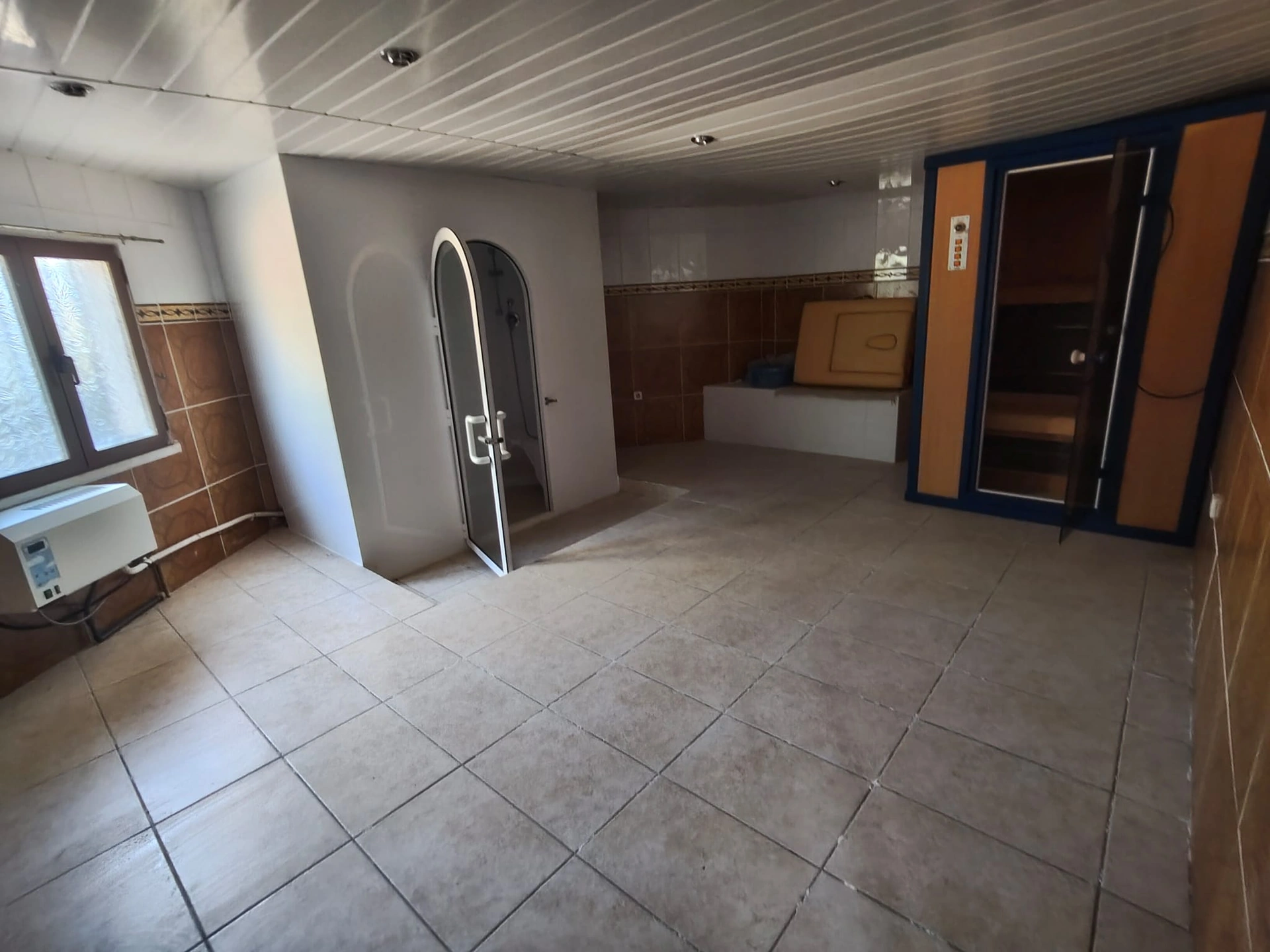 FINCA EXCLUSIVA CON ALTO POTENCIAL EN La Nucía