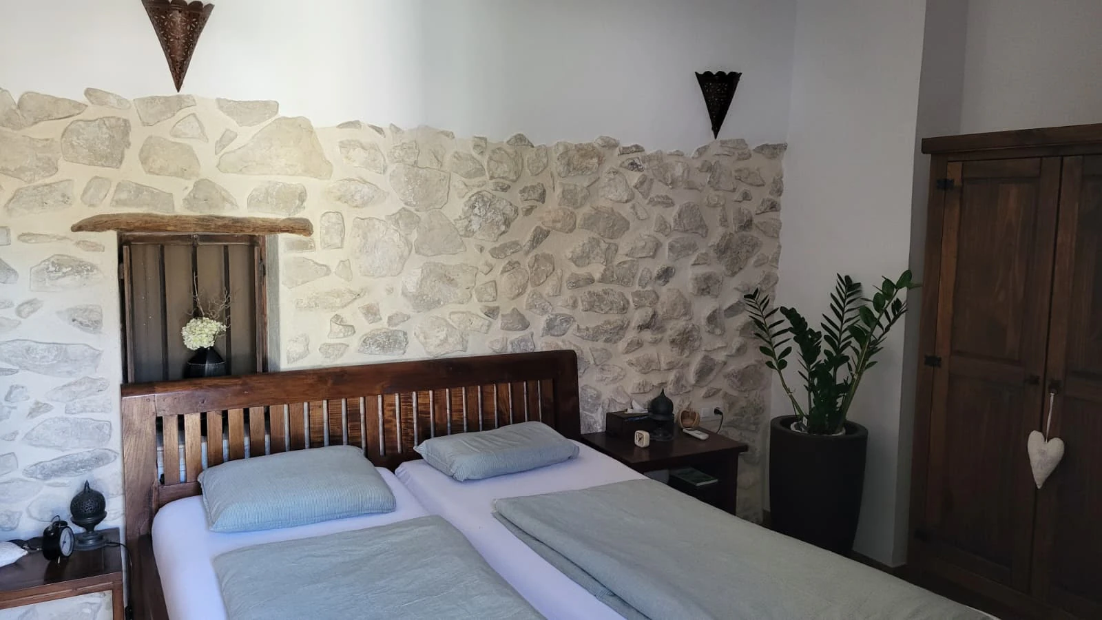 Casa en venta de 2 dormitorios con piscina privada y garaje