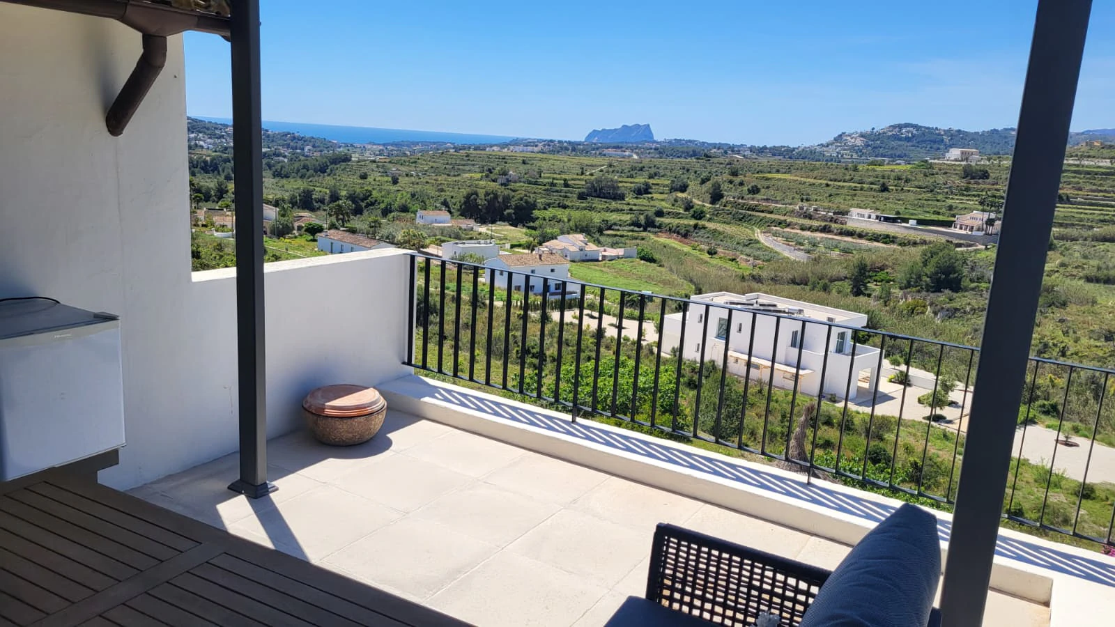Casa en venta de 2 dormitorios con piscina privada y garaje