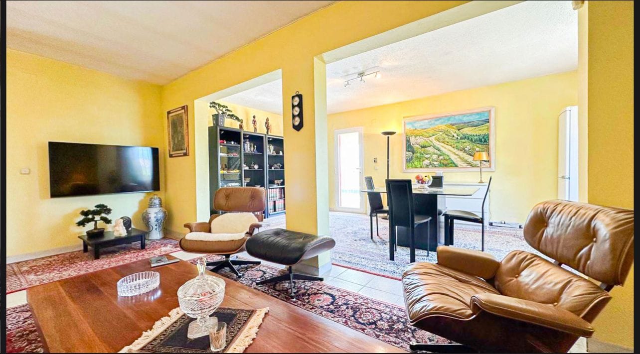 Renovated Mediterranean Chalet with Garage for Sale in Alfaz del Pi