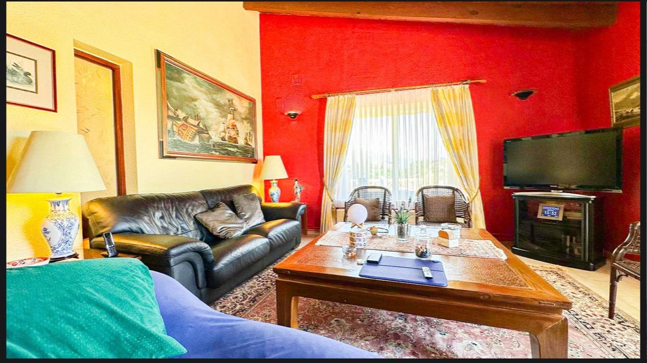 Renovated Mediterranean Chalet with Garage for Sale in Alfaz del Pi