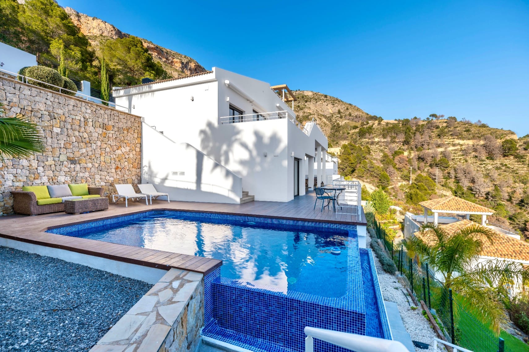 Modern Villa for Sale in Altea With Infinity Pool