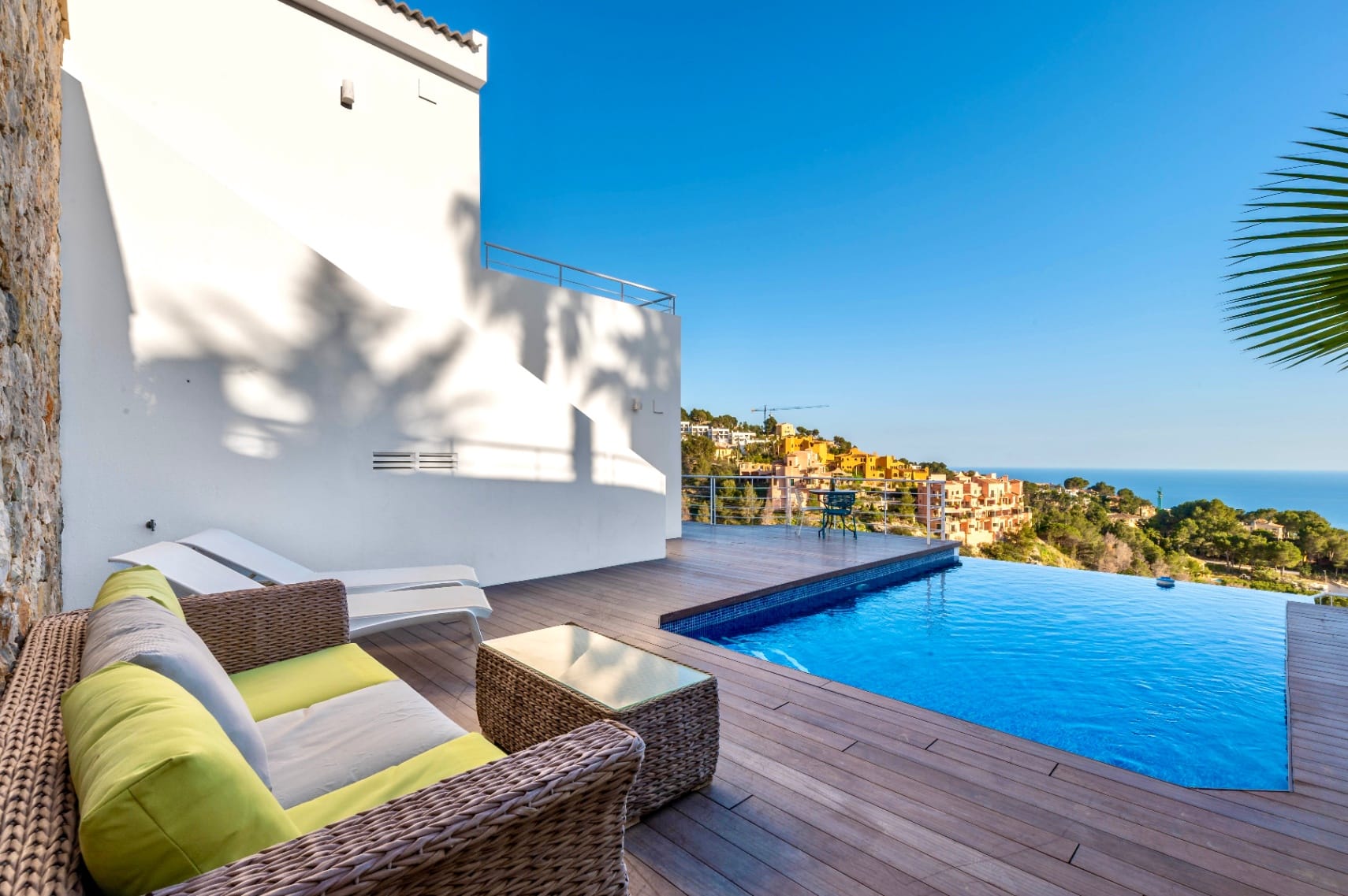 Modern Villa for Sale in Altea With Infinity Pool