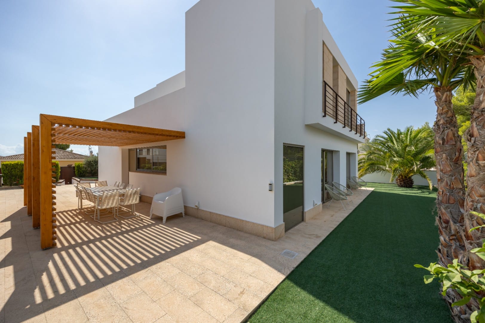 Mediterranean Luxury Living in La Nucía with Sea Views